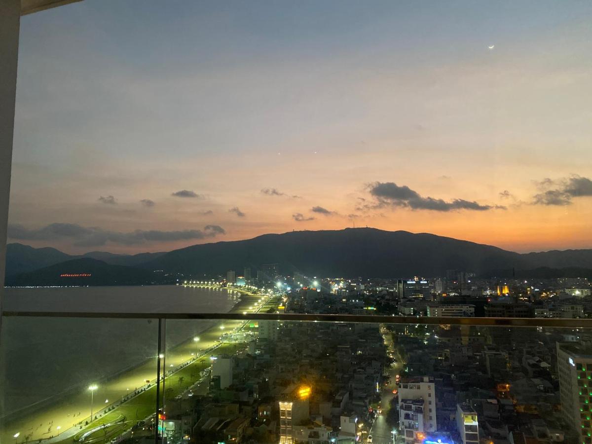 クイニョン Tms - Pullman Luxury Outlet - High Floor Beach View Bed & Breakfast エクステリア 写真